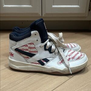 Retro Reebok Mids Size 6